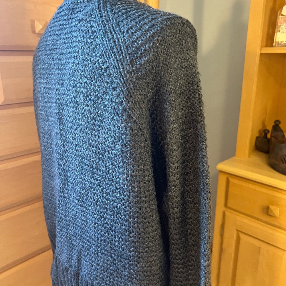 Euc American Eagle Gray Size Medium Cardigan - image 6